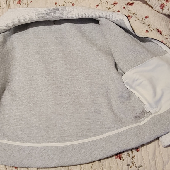 Jacket - Picture 2 of 4